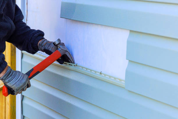 Affordable siding repair and maintenance services in Edmonston, MD